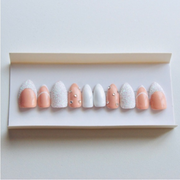 Hand painted white glitter and rhinestoned press on nails - Picture 2 of 2